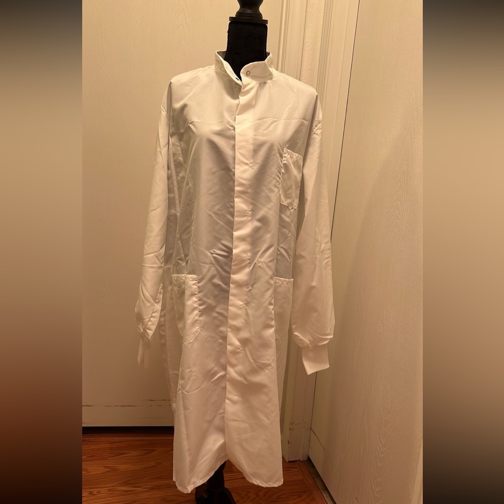 Full length lab coat size XL